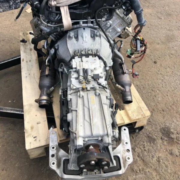 BMW S85B50A 5.0-L V10 Engine - Image 2