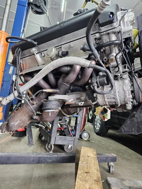 BMW S54 3.2-L Engine - Image 2