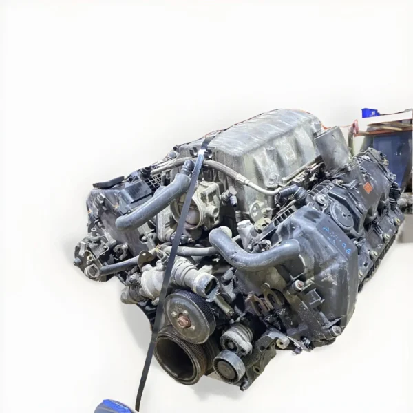 N62B40A 4.0-L V8 Engine - Image 4